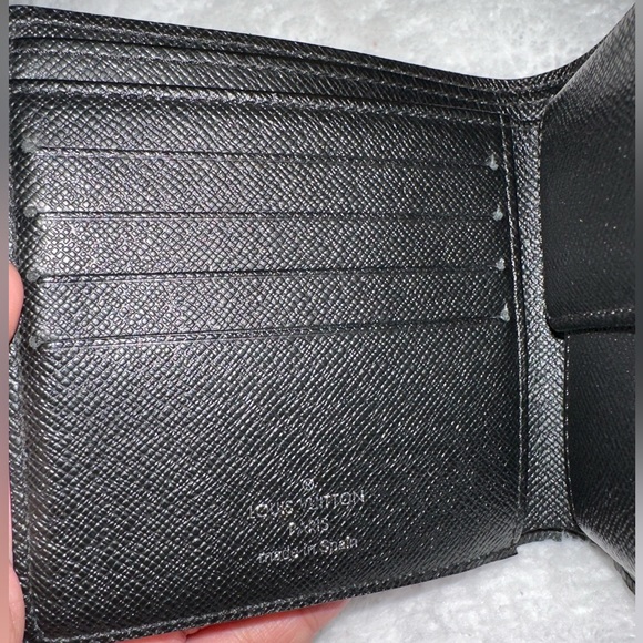 Authentic Louis Vuitton Damier Graphite Men’s Wallet - Picture 11 of 12